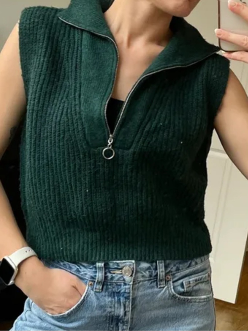 Sincerely Jules Forest Green Ribbed Half-Zip Sweater Vest woman’s size S